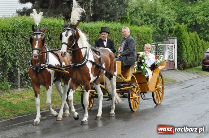 Zdjęcie w galerii na portalu naszraciborz.pl: Brzezie idzie w procesji na św. Urbana wiadomości z regionu