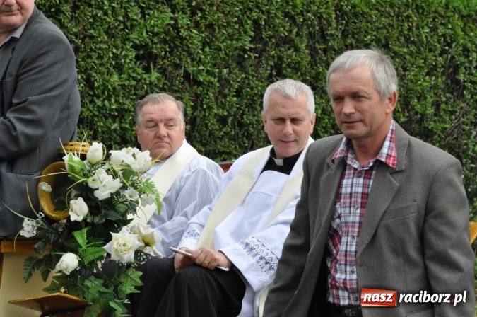 Zdjęcie w galerii na portalu naszraciborz.pl: Brzezie idzie w procesji na św. Urbana wiadomości z regionu