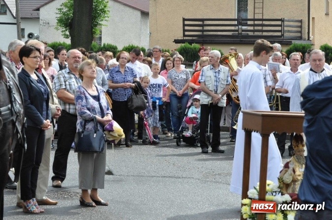 Zdjęcie w galerii na portalu naszraciborz.pl: Brzezie idzie w procesji na św. Urbana wiadomości z regionu
