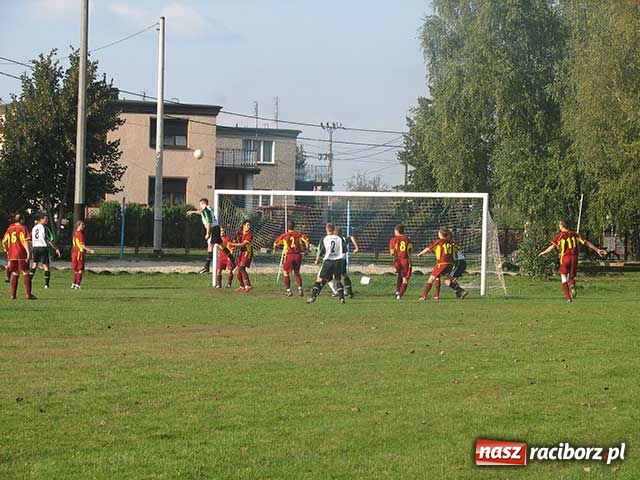 Zdjęcie w galerii na portalu naszraciborz.pl: Klasa B: Siedliska - zwycięstwo po piłkarskim horrorze wiadomości z regionu