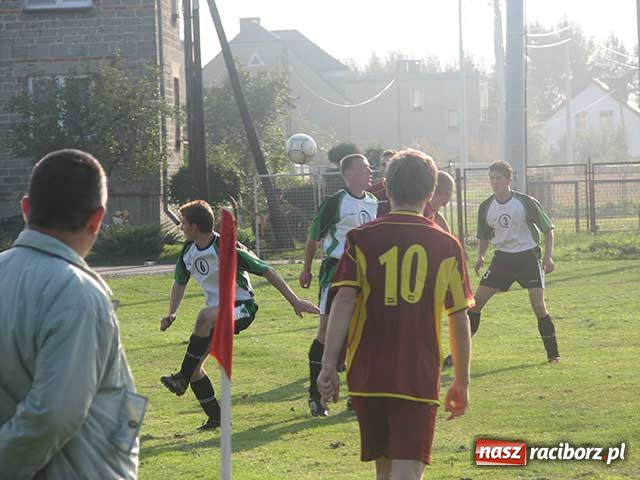 Zdjęcie w galerii na portalu naszraciborz.pl: Klasa B: Siedliska - zwycięstwo po piłkarskim horrorze wiadomości z regionu