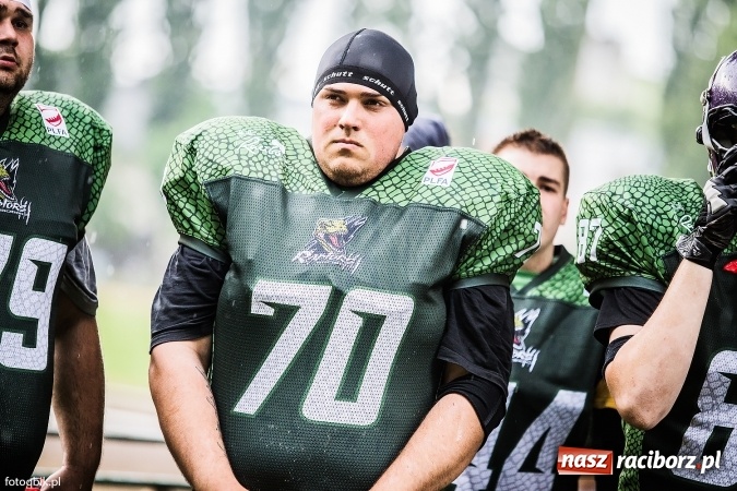 Zdjęcie w galerii na portalu naszraciborz.pl: Futbol amerykański: wyrównane spotkanie przy Wyszyńskiego wiadomości z regionu