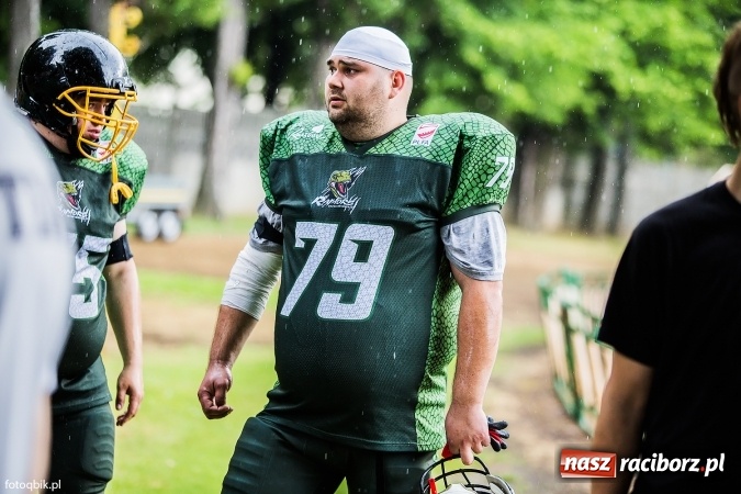 Zdjęcie w galerii na portalu naszraciborz.pl: Futbol amerykański: wyrównane spotkanie przy Wyszyńskiego wiadomości z regionu