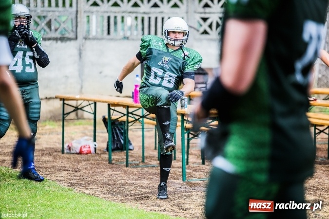 Zdjęcie w galerii na portalu naszraciborz.pl: Futbol amerykański: wyrównane spotkanie przy Wyszyńskiego wiadomości z regionu