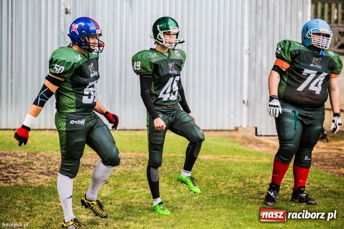 Zdjęcie w galerii na portalu naszraciborz.pl: Futbol amerykański: wyrównane spotkanie przy Wyszyńskiego wiadomości z regionu