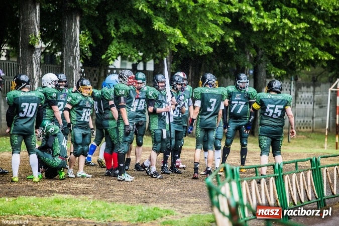 Zdjęcie w galerii na portalu naszraciborz.pl: Futbol amerykański: wyrównane spotkanie przy Wyszyńskiego wiadomości z regionu