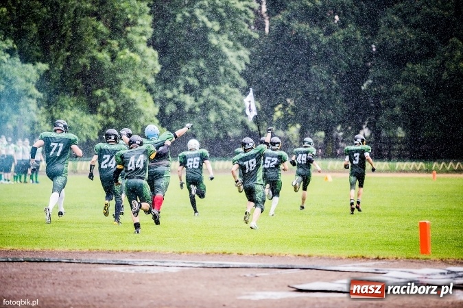 Zdjęcie w galerii na portalu naszraciborz.pl: Futbol amerykański: wyrównane spotkanie przy Wyszyńskiego wiadomości z regionu