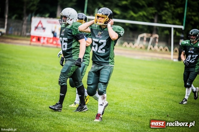 Zdjęcie w galerii na portalu naszraciborz.pl: Futbol amerykański: wyrównane spotkanie przy Wyszyńskiego wiadomości z regionu