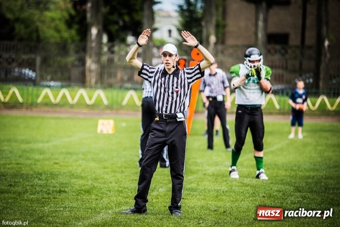 Zdjęcie w galerii na portalu naszraciborz.pl: Futbol amerykański: wyrównane spotkanie przy Wyszyńskiego wiadomości z regionu