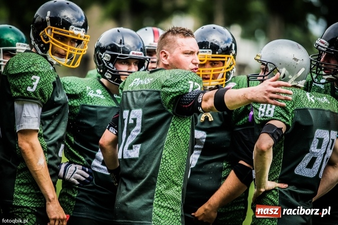 Zdjęcie w galerii na portalu naszraciborz.pl: Futbol amerykański: wyrównane spotkanie przy Wyszyńskiego wiadomości z regionu