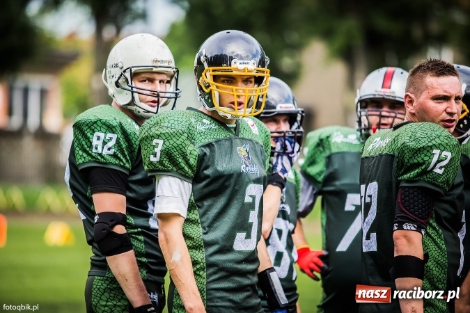 Zdjęcie w galerii na portalu naszraciborz.pl: Futbol amerykański: wyrównane spotkanie przy Wyszyńskiego wiadomości z regionu