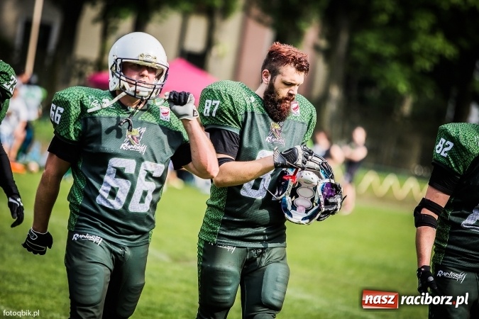Zdjęcie w galerii na portalu naszraciborz.pl: Futbol amerykański: wyrównane spotkanie przy Wyszyńskiego wiadomości z regionu
