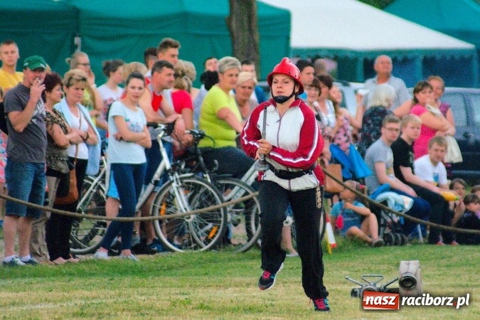 Zdjęcie w galerii na portalu naszraciborz.pl: Ochotnicy z Turza zdominowali turniej strażacki w Budziskach wiadomości z regionu