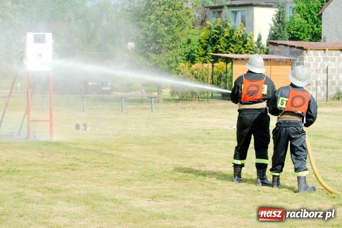 Zdjęcie w galerii na portalu naszraciborz.pl: Ochotnicy z Turza zdominowali turniej strażacki w Budziskach wiadomości z regionu