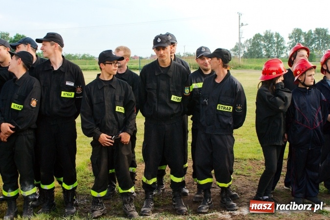 Zdjęcie w galerii na portalu naszraciborz.pl: Ochotnicy z Turza zdominowali turniej strażacki w Budziskach wiadomości z regionu