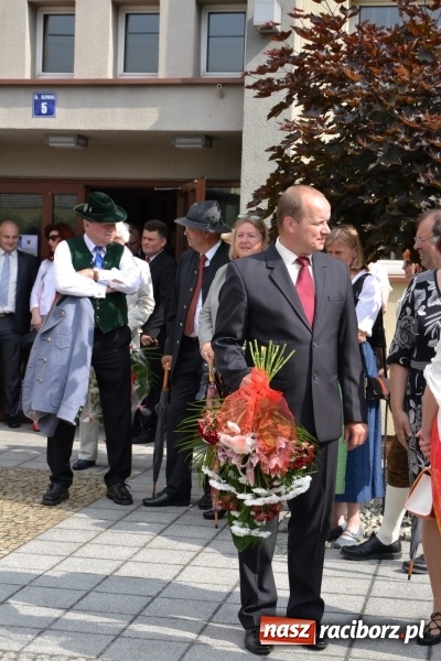 Zdjęcie w galerii na portalu naszraciborz.pl: Parada marszowa i koncert z muzyką filmową i rockową w parku przy pałacu Lichnowskich wiadomości z regionu