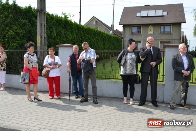 Zdjęcie w galerii na portalu naszraciborz.pl: Parada marszowa i koncert z muzyką filmową i rockową w parku przy pałacu Lichnowskich wiadomości z regionu