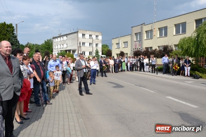 Zdjęcie w galerii na portalu naszraciborz.pl: Parada marszowa i koncert z muzyką filmową i rockową w parku przy pałacu Lichnowskich wiadomości z regionu