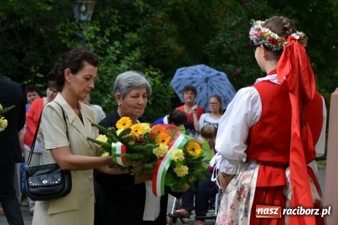 Zdjęcie w galerii na portalu naszraciborz.pl: Parada marszowa i koncert z muzyką filmową i rockową w parku przy pałacu Lichnowskich wiadomości z regionu