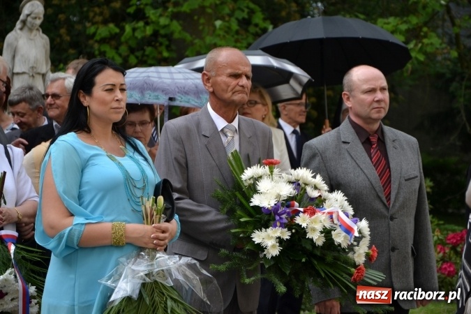 Zdjęcie w galerii na portalu naszraciborz.pl: Parada marszowa i koncert z muzyką filmową i rockową w parku przy pałacu Lichnowskich wiadomości z regionu