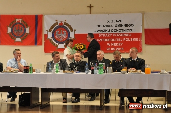 Zdjęcie w galerii na portalu naszraciborz.pl: XI Zjazd Oddziału Gminnego Związku Ochotniczych Straży Pożarnych Rzeczpospolitej Polskiej w Nędzy wiadomości z regionu