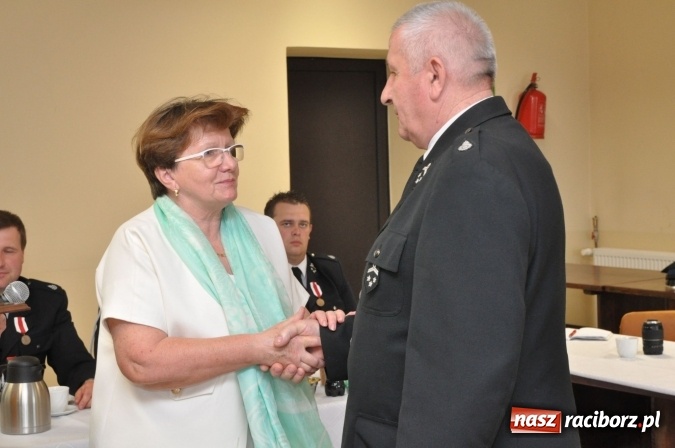 Zdjęcie w galerii na portalu naszraciborz.pl: XI Zjazd Oddziału Gminnego Związku Ochotniczych Straży Pożarnych Rzeczpospolitej Polskiej w Nędzy wiadomości z regionu