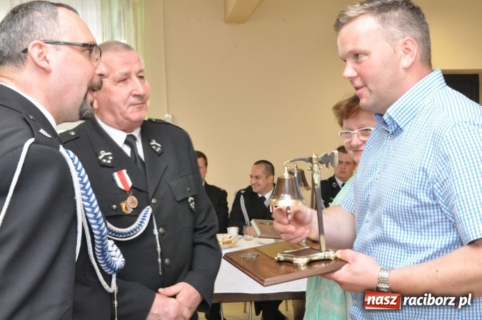 Zdjęcie w galerii na portalu naszraciborz.pl: XI Zjazd Oddziału Gminnego Związku Ochotniczych Straży Pożarnych Rzeczpospolitej Polskiej w Nędzy wiadomości z regionu