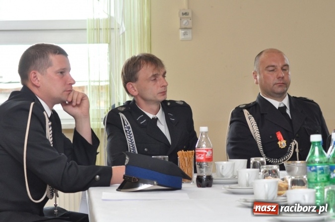 Zdjęcie w galerii na portalu naszraciborz.pl: XI Zjazd Oddziału Gminnego Związku Ochotniczych Straży Pożarnych Rzeczpospolitej Polskiej w Nędzy wiadomości z regionu