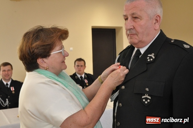 Zdjęcie w galerii na portalu naszraciborz.pl: XI Zjazd Oddziału Gminnego Związku Ochotniczych Straży Pożarnych Rzeczpospolitej Polskiej w Nędzy wiadomości z regionu