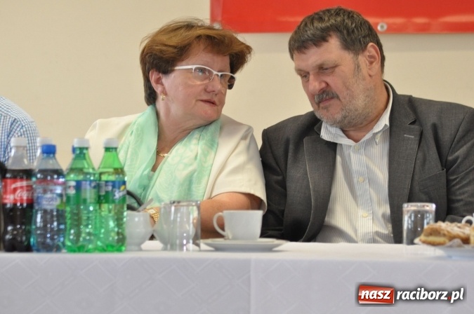 Zdjęcie w galerii na portalu naszraciborz.pl: XI Zjazd Oddziału Gminnego Związku Ochotniczych Straży Pożarnych Rzeczpospolitej Polskiej w Nędzy wiadomości z regionu