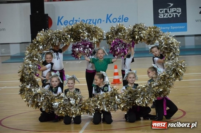 Zdjęcie w galerii na portalu naszraciborz.pl: Mażoretki z Zawady Ks. mają mistrza Polski! wiadomości z regionu