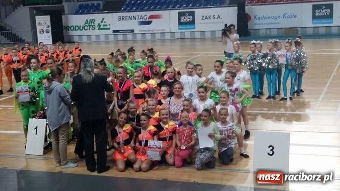 Zdjęcie w galerii na portalu naszraciborz.pl: Mażoretki z Zawady Ks. mają mistrza Polski! wiadomości z regionu