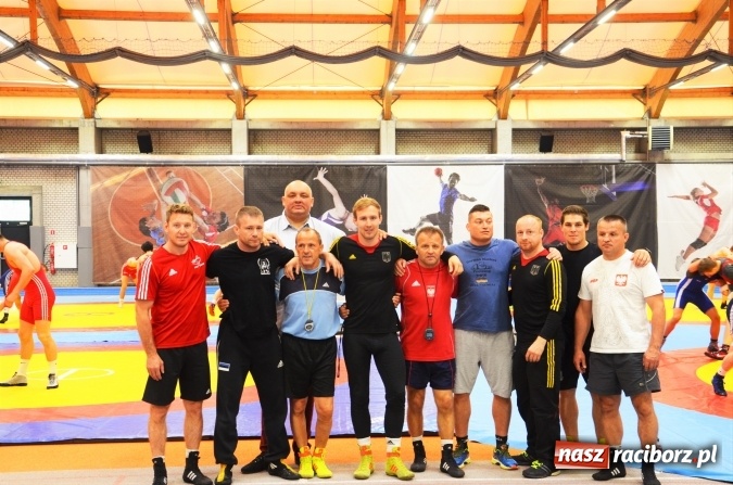 Zdjęcie w galerii na portalu naszraciborz.pl: Zapaśnicy z Niemiec i Polski trenowali w Raciborzu wiadomości z regionu