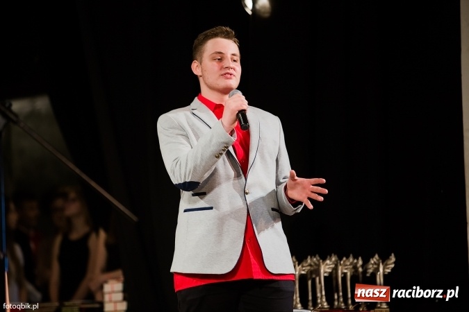 Zdjęcie w galerii na portalu naszraciborz.pl: Victorie 2016 przyznane. Uroczysta Gala Gimnazjum nr 1 w Strzesze wiadomości z regionu