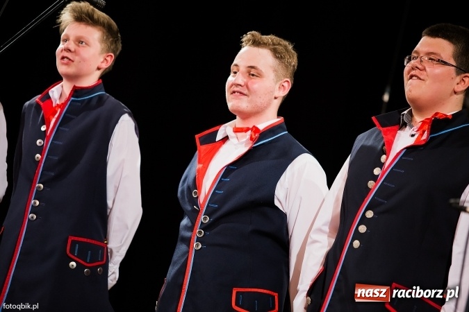 Zdjęcie w galerii na portalu naszraciborz.pl: Victorie 2016 przyznane. Uroczysta Gala Gimnazjum nr 1 w Strzesze wiadomości z regionu