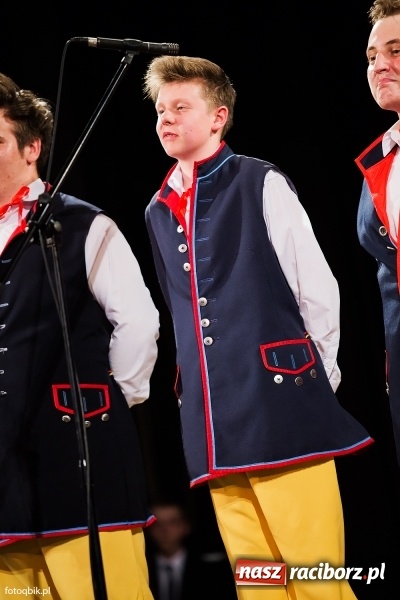 Zdjęcie w galerii na portalu naszraciborz.pl: Victorie 2016 przyznane. Uroczysta Gala Gimnazjum nr 1 w Strzesze wiadomości z regionu