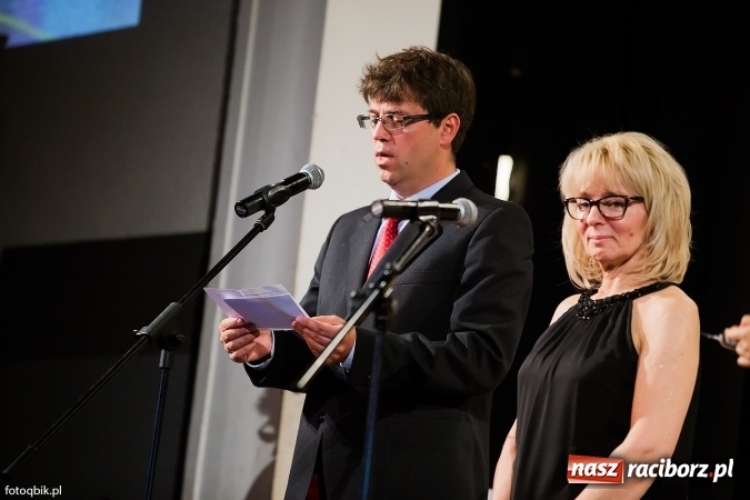 Zdjęcie w galerii na portalu naszraciborz.pl: Victorie 2016 przyznane. Uroczysta Gala Gimnazjum nr 1 w Strzesze wiadomości z regionu