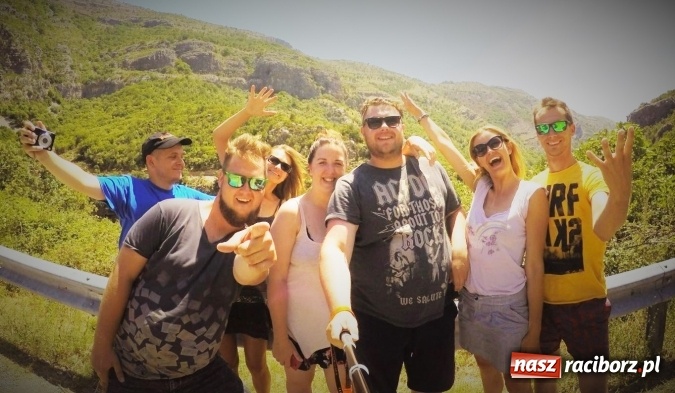 Zdjęcie w galerii na portalu naszraciborz.pl: Kombiakami do Afryki  wiadomości z regionu