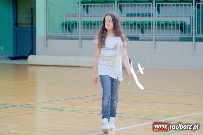 Zdjęcie w galerii na portalu naszraciborz.pl: XII Zawody Szybowców Styropianowych o Puchar Prezydenta za nami wiadomości z regionu