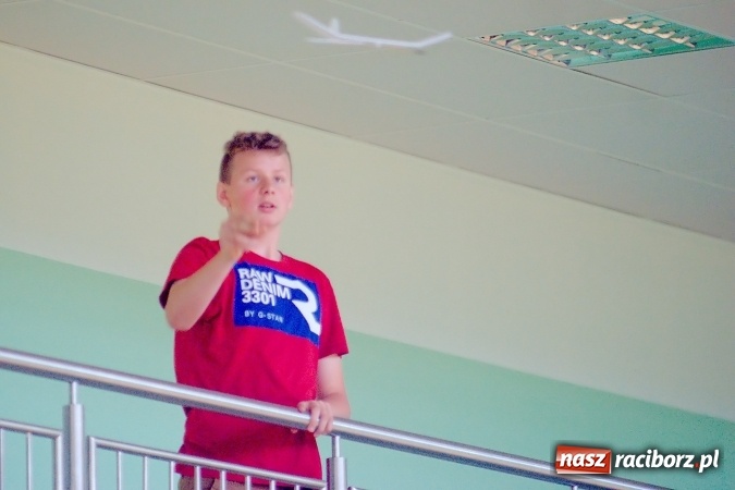 Zdjęcie w galerii na portalu naszraciborz.pl: XII Zawody Szybowców Styropianowych o Puchar Prezydenta za nami wiadomości z regionu