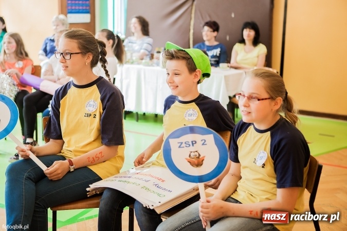 Zdjęcie w galerii na portalu naszraciborz.pl: Mądra głowa podstawowa w SP 13 wiadomości z regionu