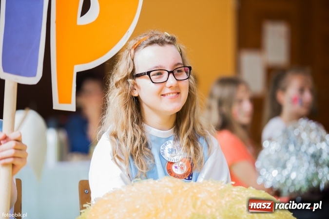 Zdjęcie w galerii na portalu naszraciborz.pl: Mądra głowa podstawowa w SP 13 wiadomości z regionu