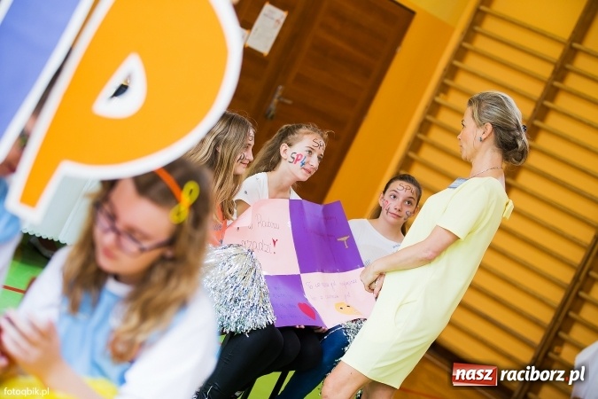 Zdjęcie w galerii na portalu naszraciborz.pl: Mądra głowa podstawowa w SP 13 wiadomości z regionu