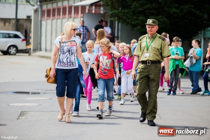 Zdjęcie w galerii na portalu naszraciborz.pl: Straż Graniczna od kuchni, czyli Dzień Otwartych Koszar wiadomości z regionu