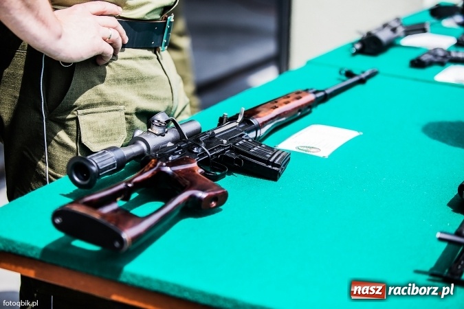 Zdjęcie w galerii na portalu naszraciborz.pl: Straż Graniczna od kuchni, czyli Dzień Otwartych Koszar wiadomości z regionu