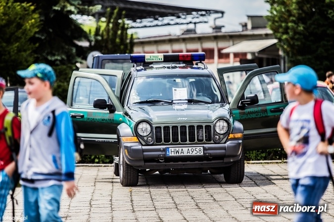 Zdjęcie w galerii na portalu naszraciborz.pl: Straż Graniczna od kuchni, czyli Dzień Otwartych Koszar wiadomości z regionu