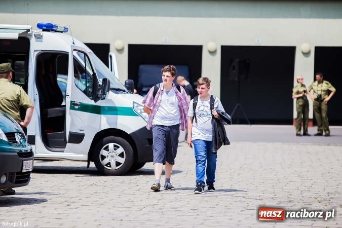 Zdjęcie w galerii na portalu naszraciborz.pl: Straż Graniczna od kuchni, czyli Dzień Otwartych Koszar wiadomości z regionu