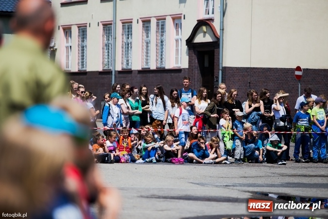 Zdjęcie w galerii na portalu naszraciborz.pl: Straż Graniczna od kuchni, czyli Dzień Otwartych Koszar wiadomości z regionu