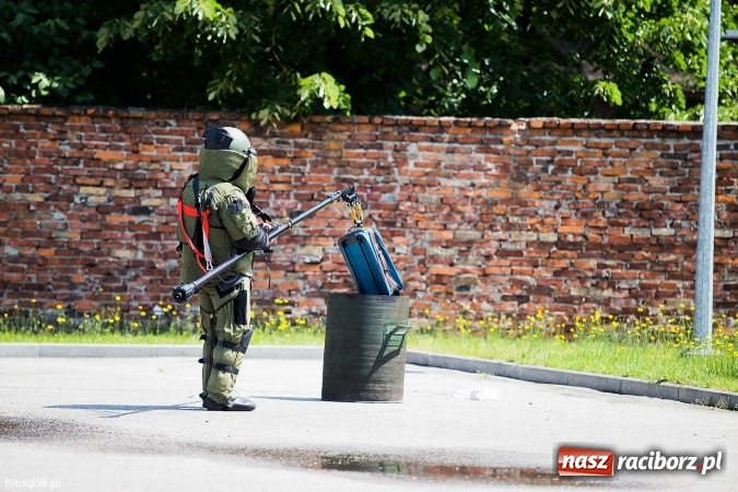 Zdjęcie w galerii na portalu naszraciborz.pl: Straż Graniczna od kuchni, czyli Dzień Otwartych Koszar wiadomości z regionu