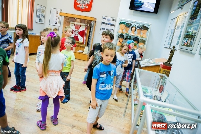 Zdjęcie w galerii na portalu naszraciborz.pl: Straż Graniczna od kuchni, czyli Dzień Otwartych Koszar wiadomości z regionu